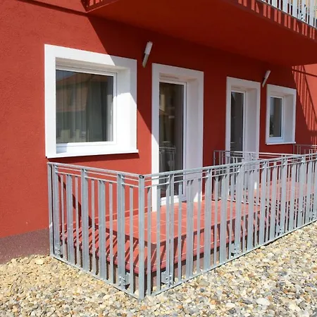 Zala Aranya Panzio زلاكاروس